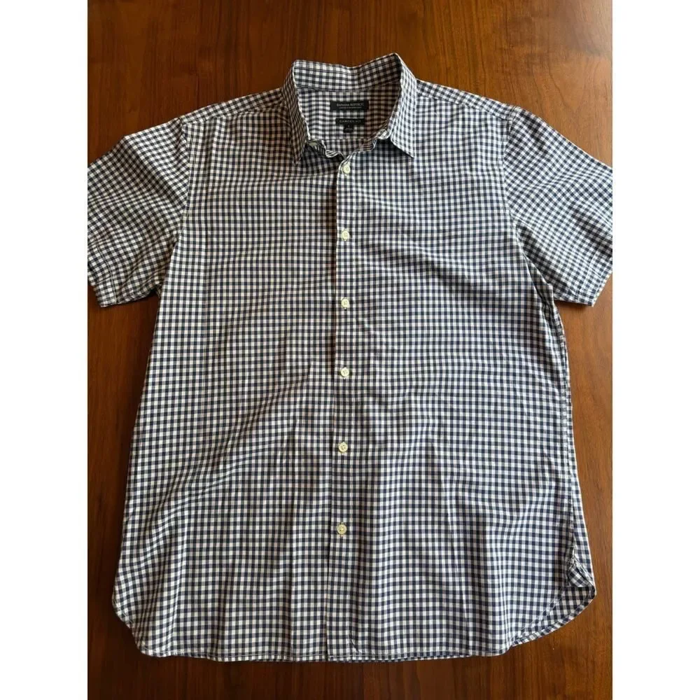 Banana Republic Camden fit Custom Short Sleeve Gingham Button-Down - Size L